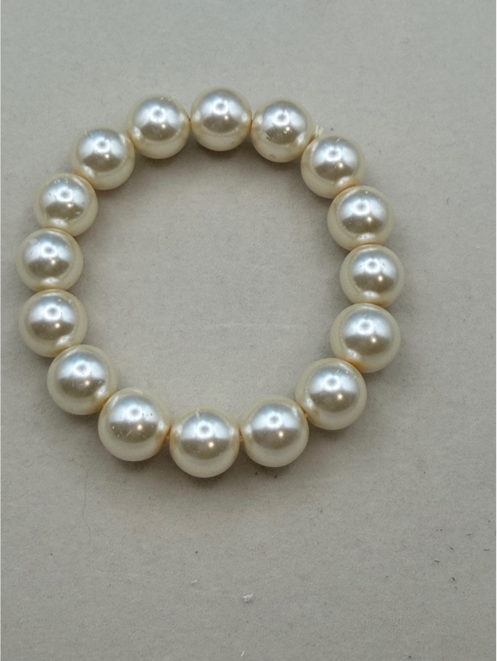 Faux pearl stretch bracelet